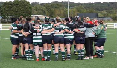 women team huddle