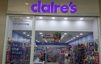 shop front Claire's Accessories