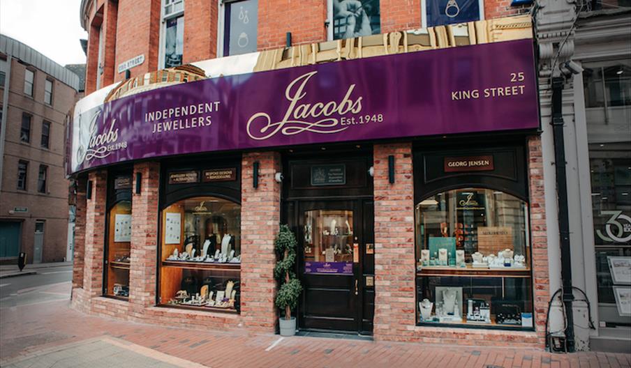 Jacobs The Jewellers Shop Front in Reading