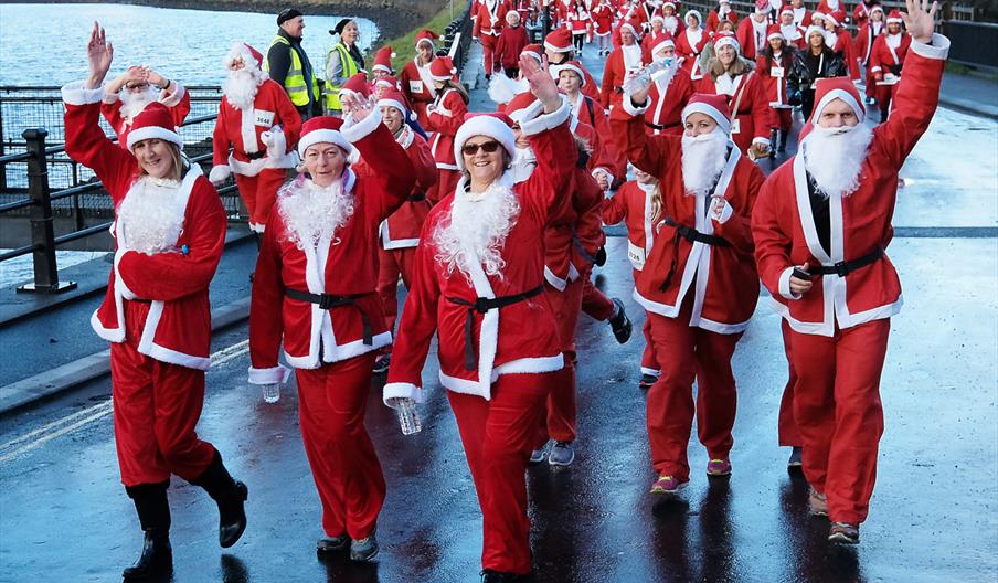 Santa Dash or Dawdle 2019