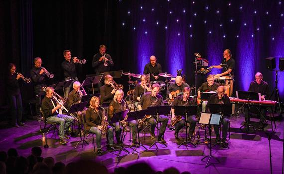 Fele-trall & Swing-fot // Vingelen storband m/ gjester