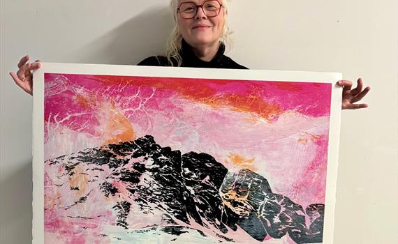 Kunstneren Anne Kristin Hagesæther kommer til Røros