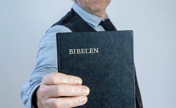 Bibelen med Are Sende Osen