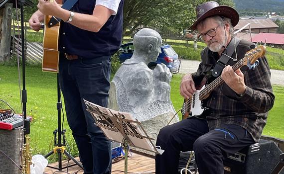 Musikerne i gang
