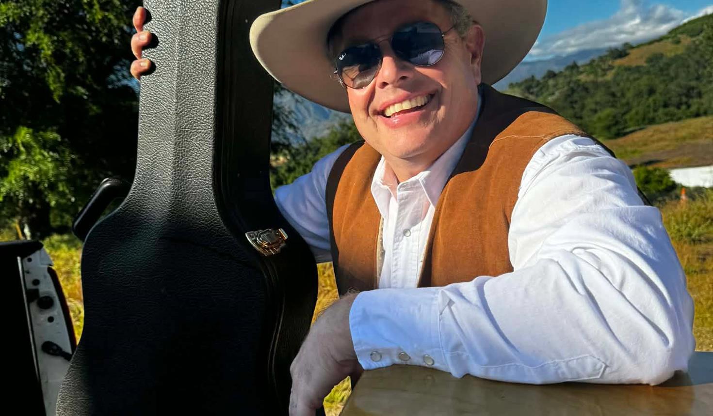 Ned Clark på Låven