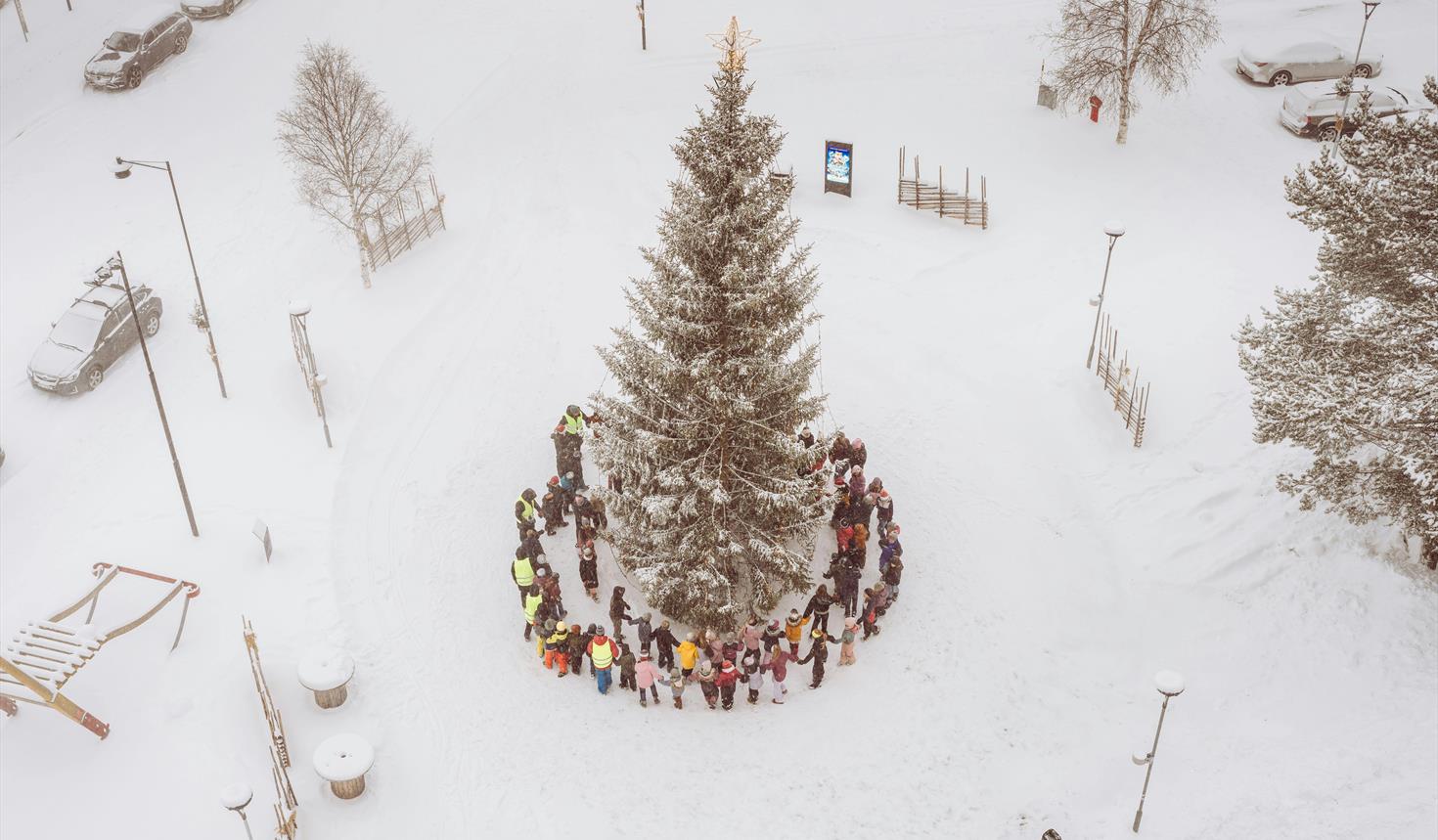 Julegrantenning på torvet