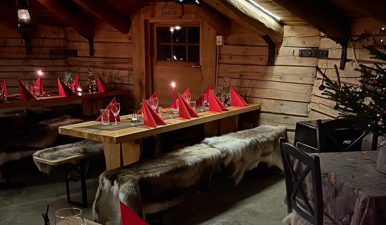 Julelunsj i koia