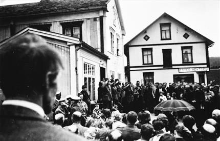 Fra fredsdagene 1945