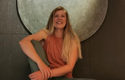 Yoga instruktøren Kristine K. Schjølberg