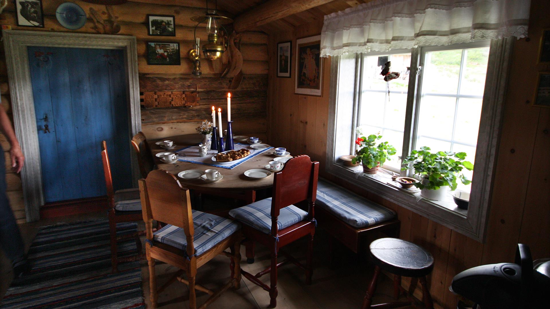 local food-old cabin-roeros-oesterdalen
