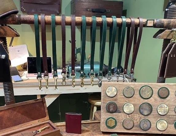 Swifts Forge Leather Making Class
