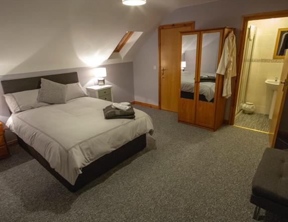 The Tree-House B&B