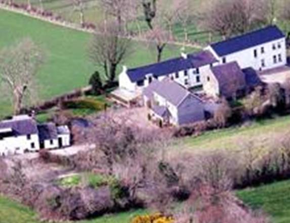The Hayloft Apartments - 2 Bedroom Sleeps 4