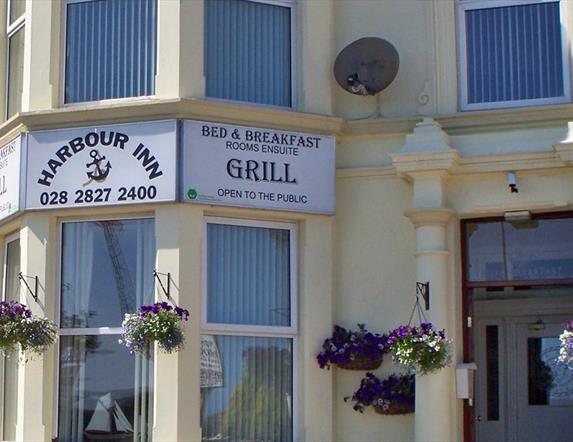 Harbour Inn B&B & Grill