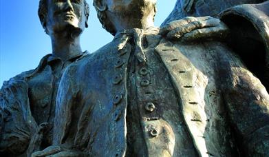 migration statue
