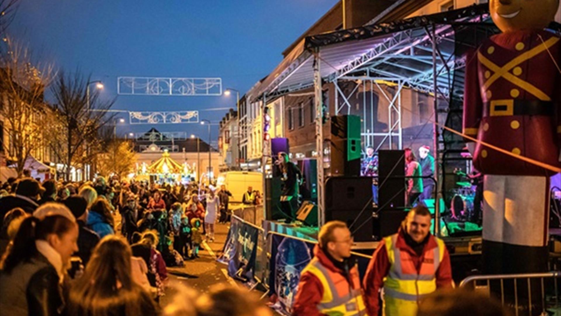 High Street Stage crownd awaiting the switch on