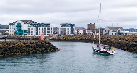 Group sailing experience in Carrickfergus