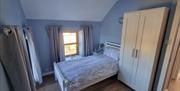Single bedroom with sea views (bedroom 3)