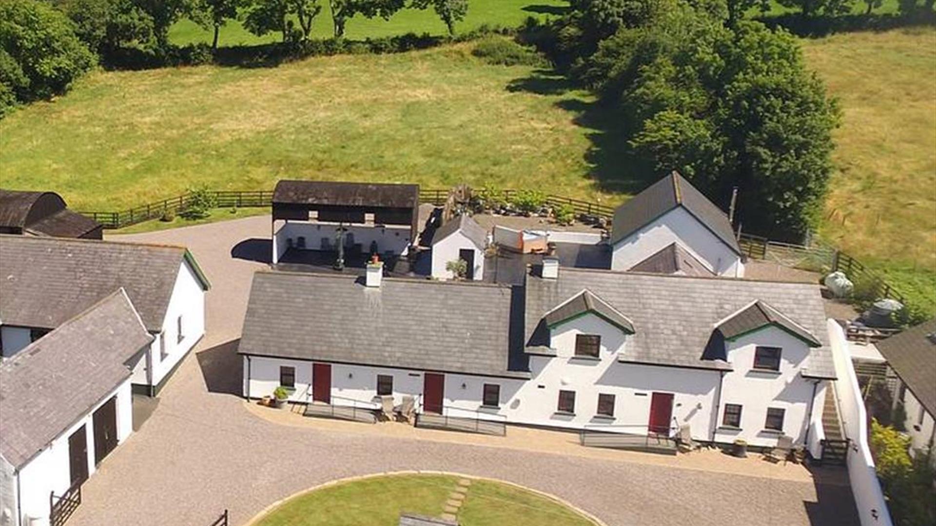 North Irish Lodge - Brennan's Barn