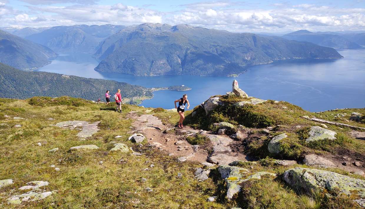 Balestrand Opp