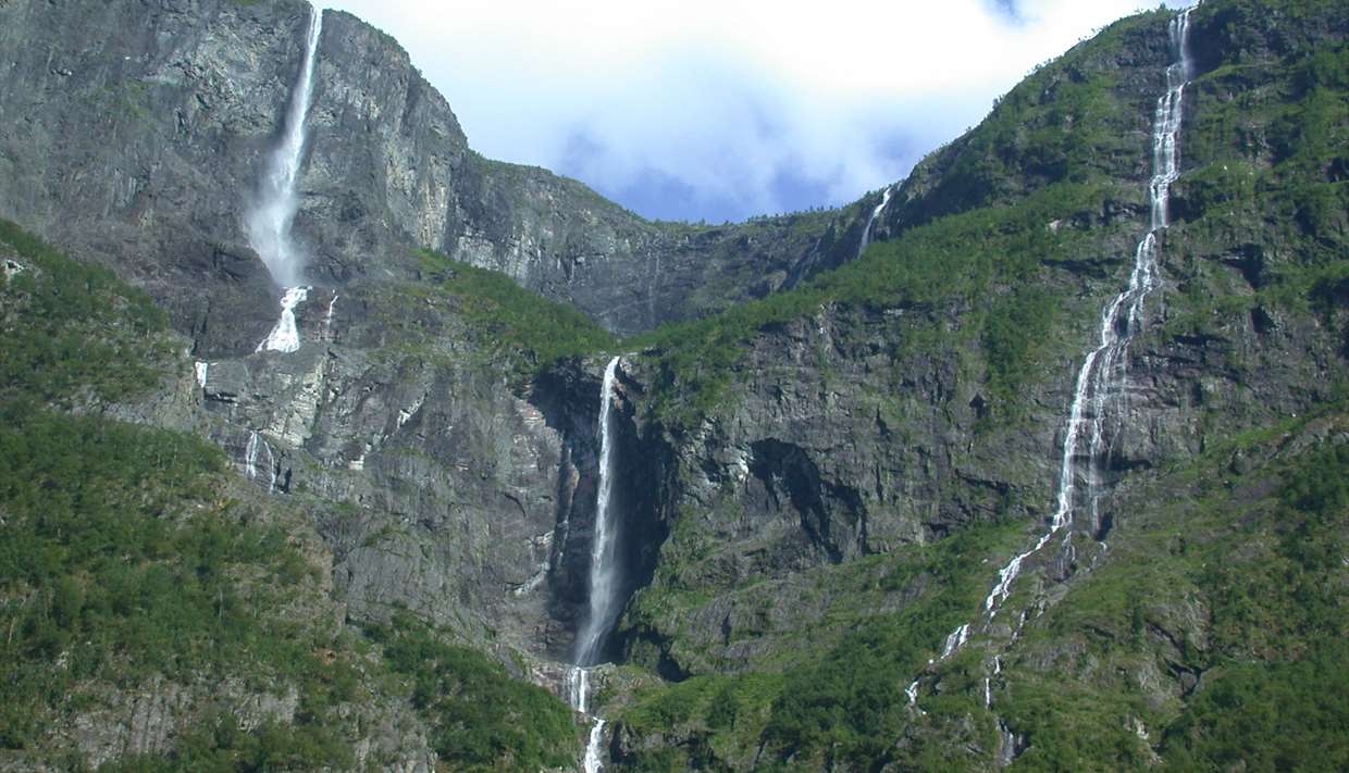 Kjelfossen, Gudvangen
