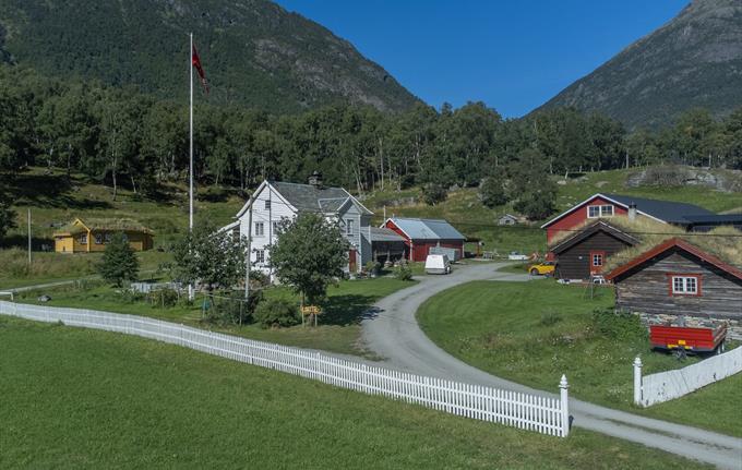 Eggum Gard Lærdal