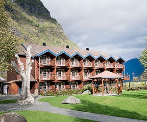 Thumbnail for Accommodation in Flam