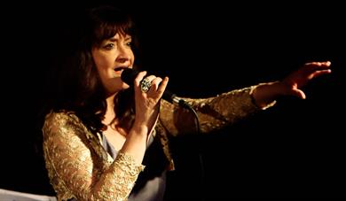 Esther Bennett Quartet