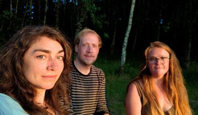 Holly Ebony Folk trio at MIC Buckfastleigh