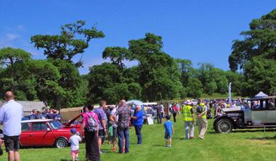 Lyneham Classic Car Show