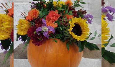 PUMPKIN FLOWER ARRANGING WORKSHOP