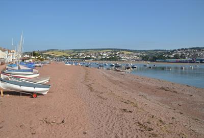 Shaldon Beach with boats on it