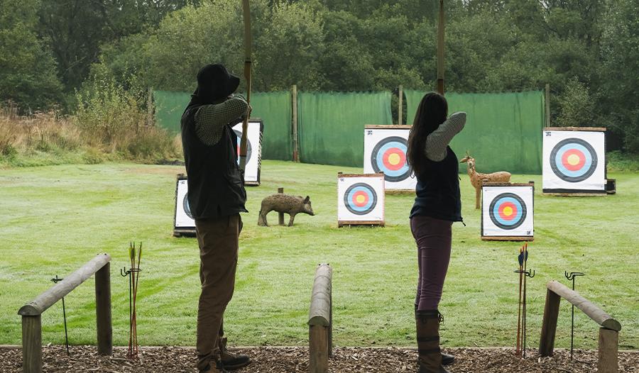 Archery father and daughter