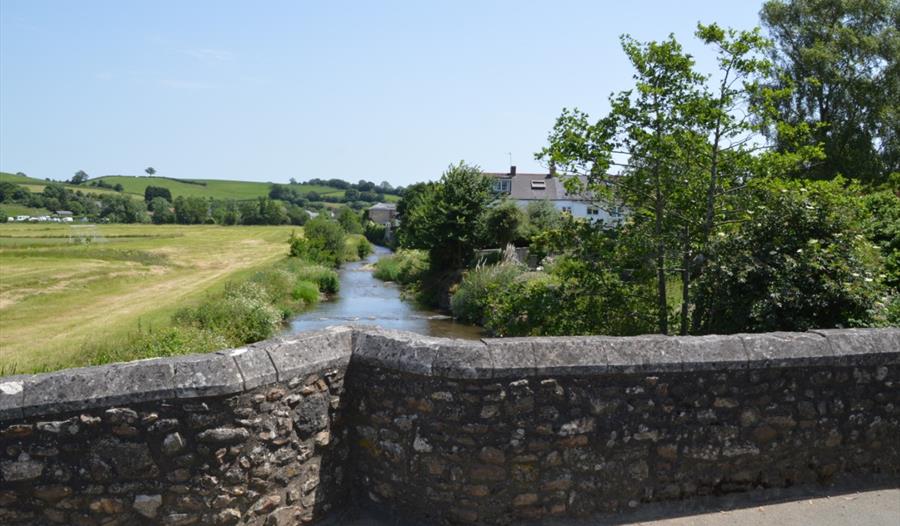 Colyton Circular Walk - Visit South Devon