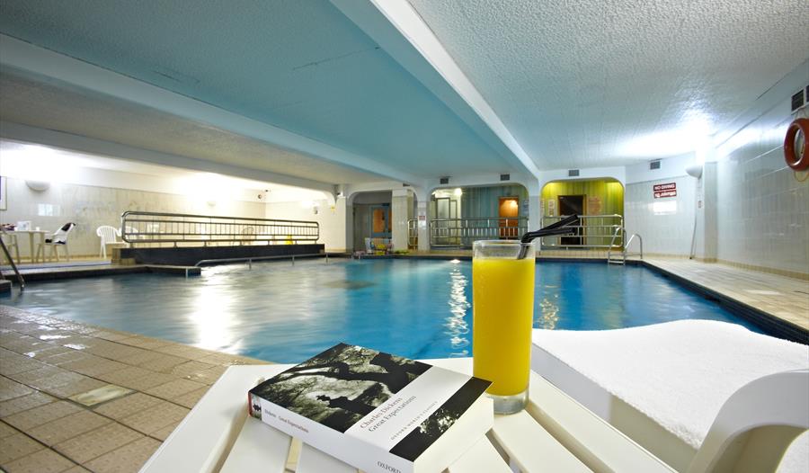 Club Continental - Pool