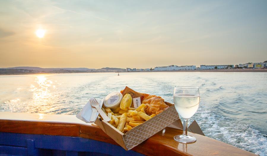 Fish & Fizz Evening Cruise