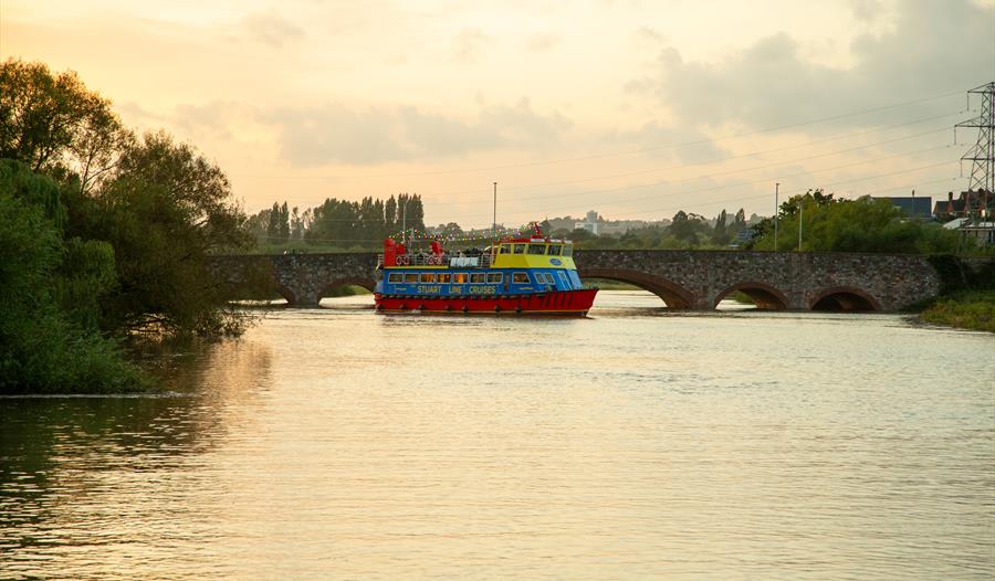 Countess Wear Evening Cruise