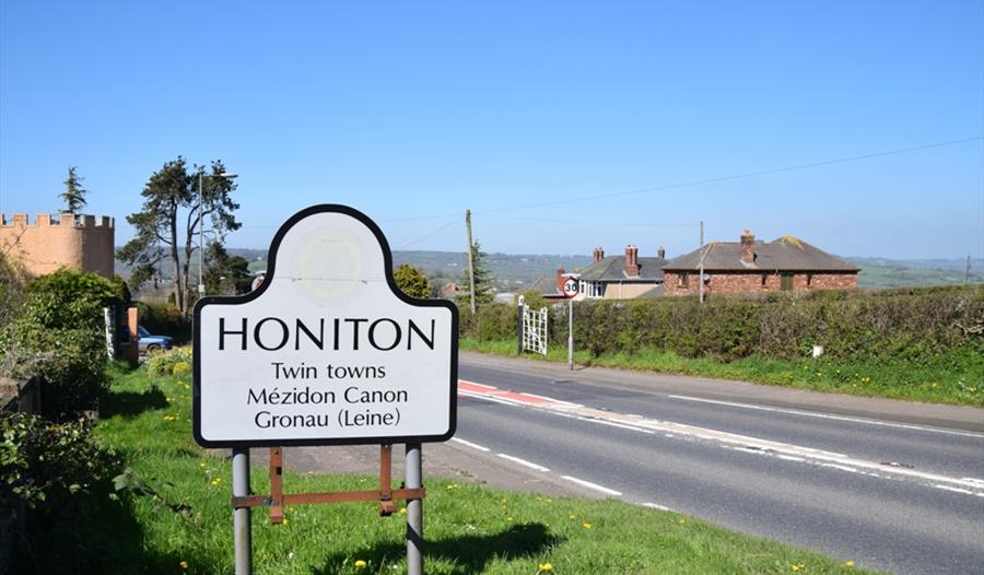 places to visit honiton devon