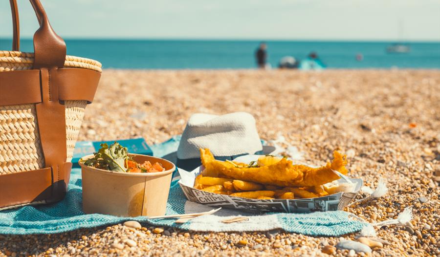 Apres Sea at Blackpool Sands - Visit South Devon