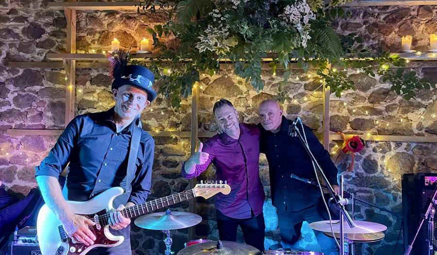 Christmas Live Music Nights - The Dockneys