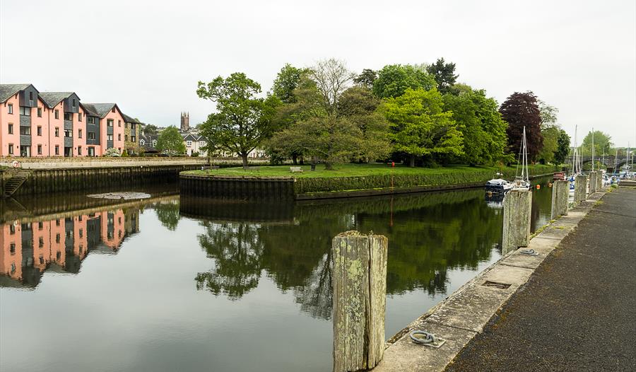 E6lmkkvj Afmsm He has gained a great reputation, providing his wall & floor tiling services in the south of devon & other tiling contracts. https www visitsouthdevon co uk places totnes p194553