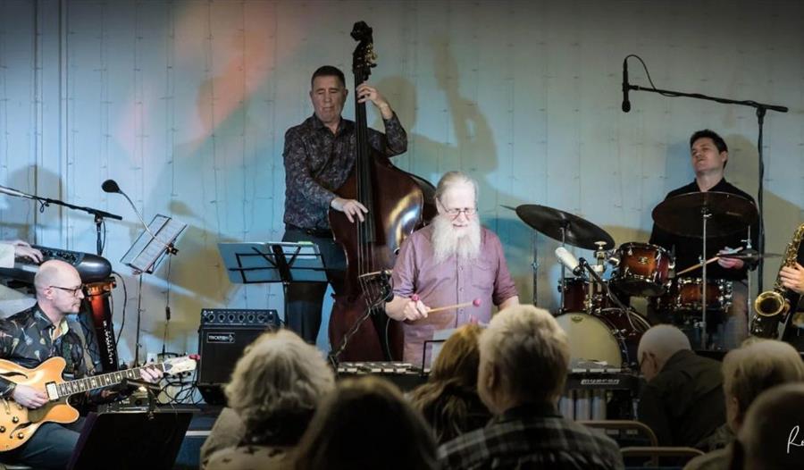 Wendy Kirkland / Pat Sprakes Sextet