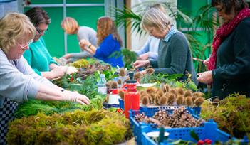 Buckfast Abbey’s cracking Christmas Wreath Workshop