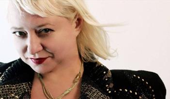 Bex Marshall blues singer and guitarist