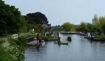 Far away view of Double Locks (c) Mathilde Le Floch