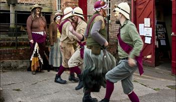 STEAMPUNK SUNDAY