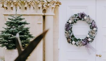 A Christmas wreath on Lympstone Manor front door