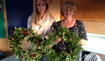 Wreath making at Seaton Wetlands