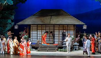 Ellen Kent:  Madama Butterfly