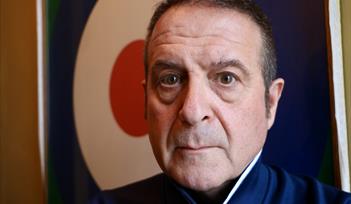 Mark Thomas